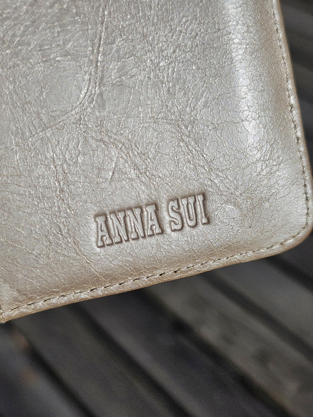 Anna Sui Gold Beige Butterfly Accent Wallet - Picture 11 of 15